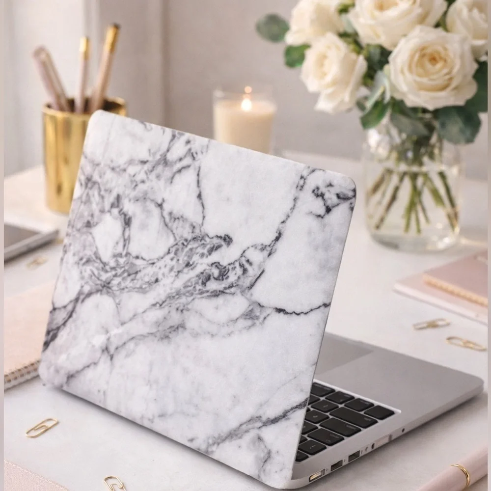 Marble Gray & White MacBook Pro Laptop Cover – Protective Hard Shell Case
